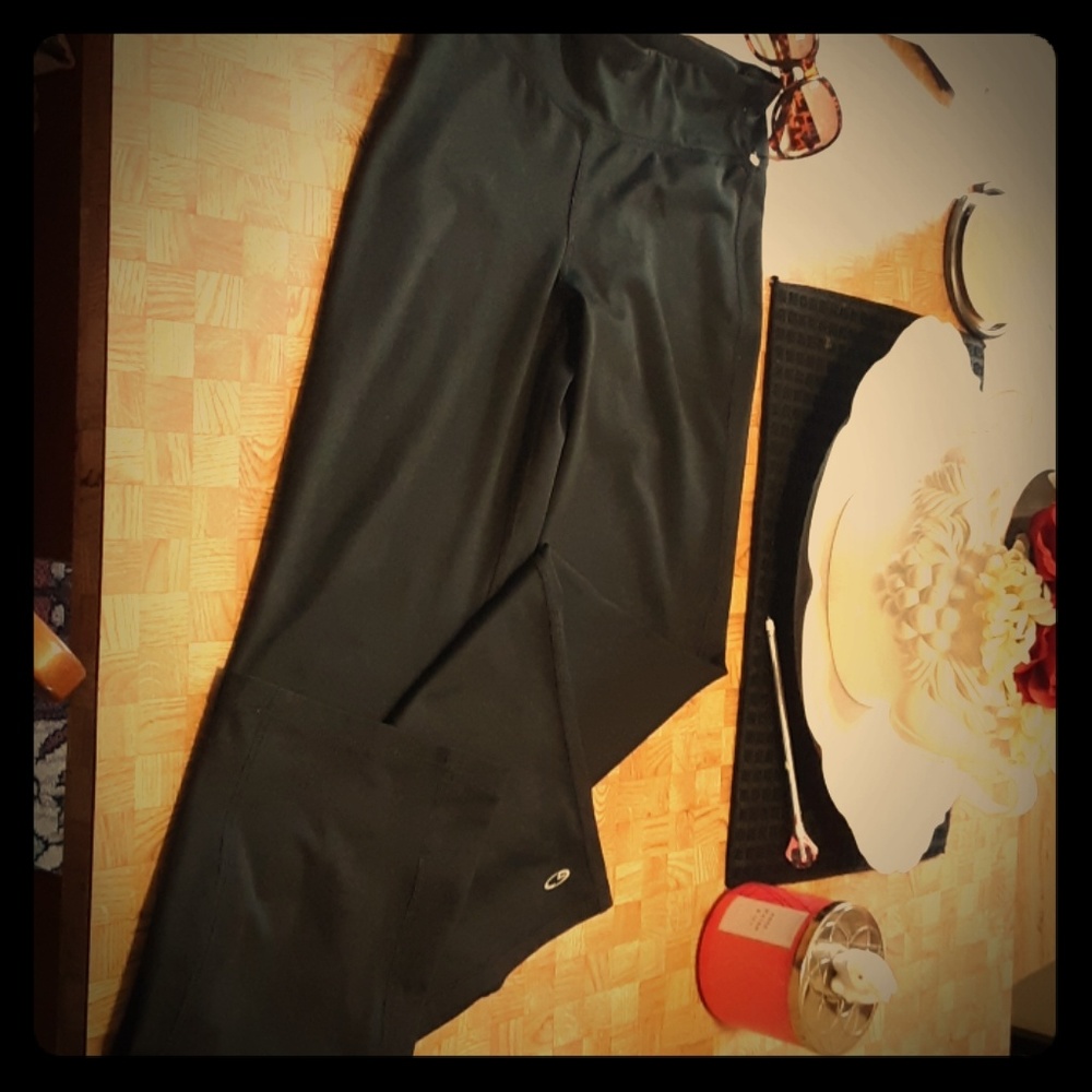 Ladies black champion yogas